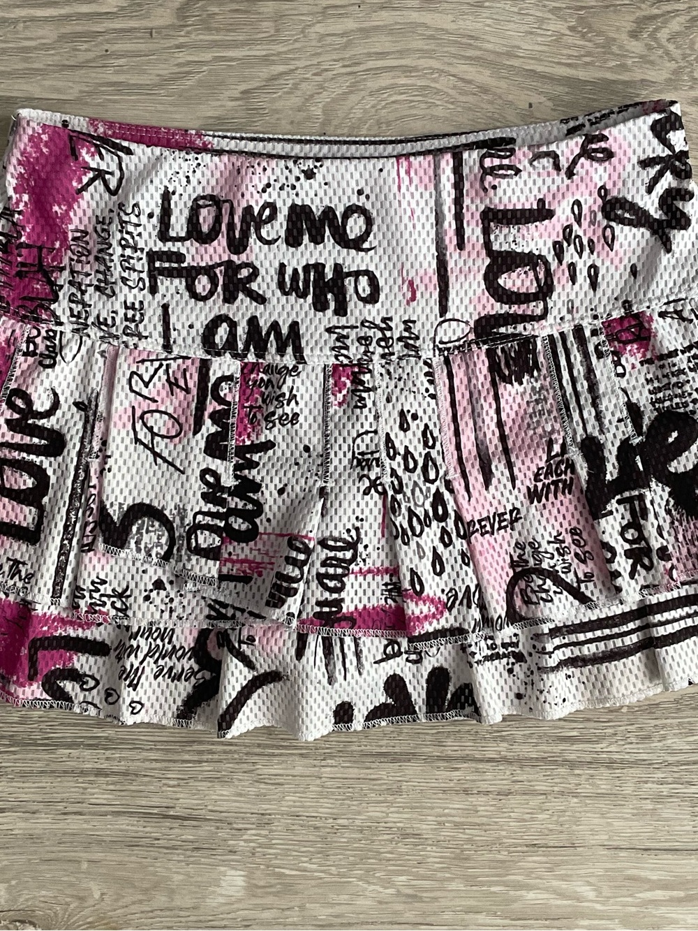 Lucky in love tennis skirt - Picture 2 of 5